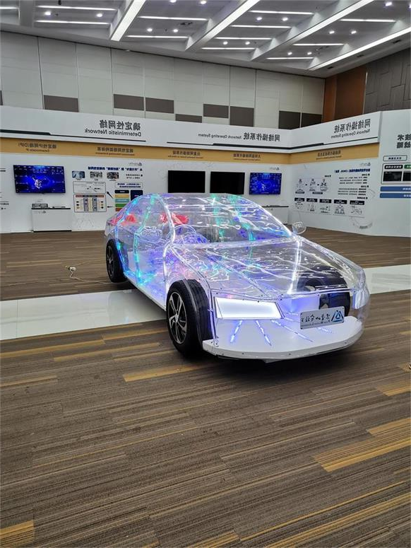 透明车模型